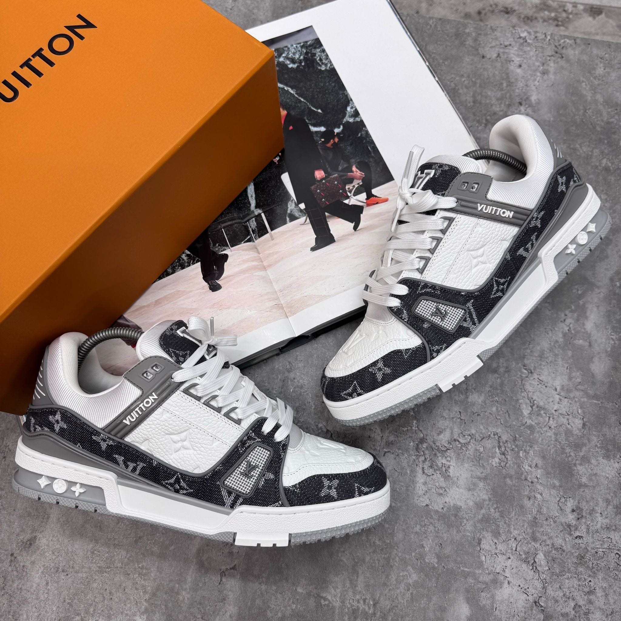 (PRE-ORDER) LVE - TRAINER - GREY