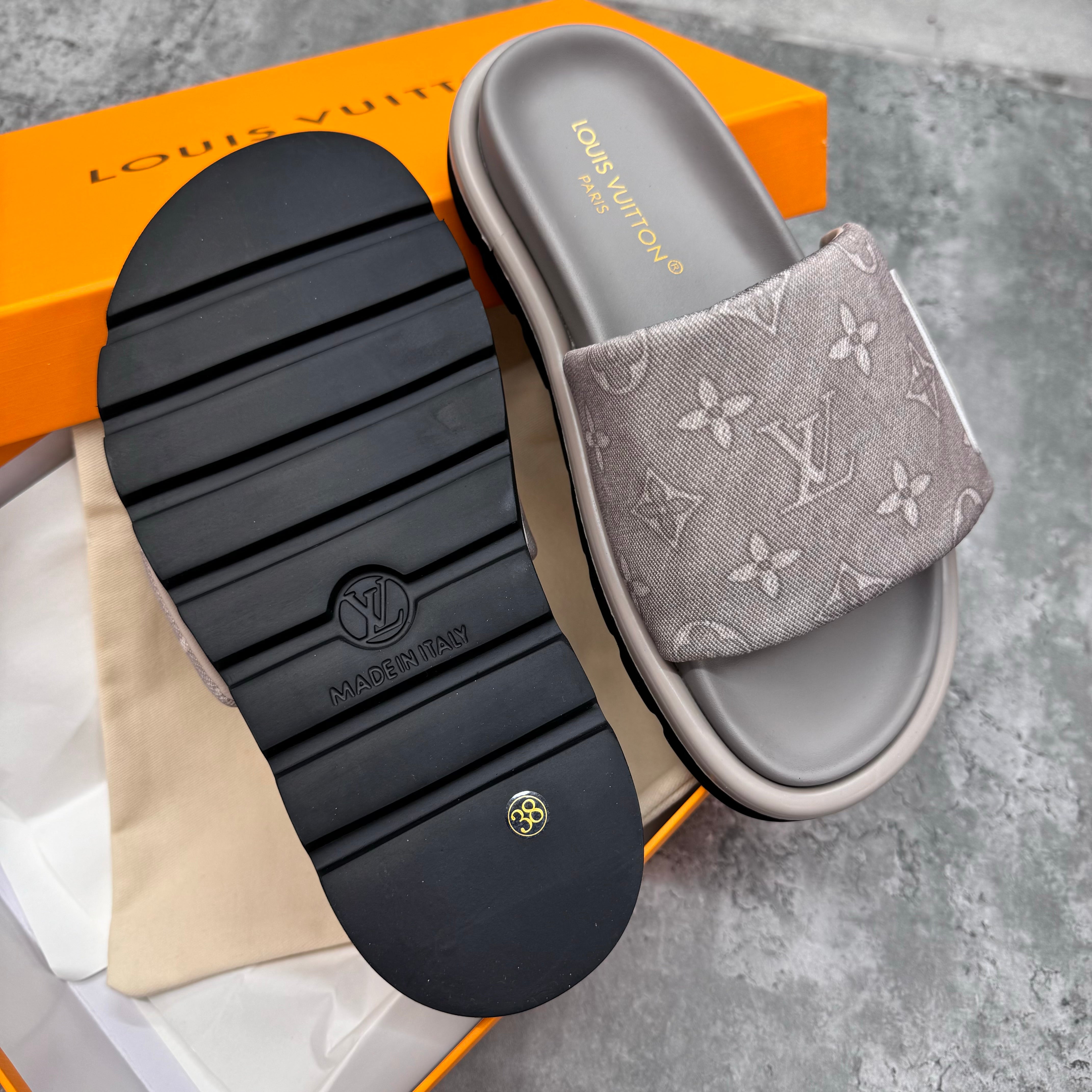 LOUIS VUITTON - PILLOW SLIDES - GREY (PRE-ORDER)