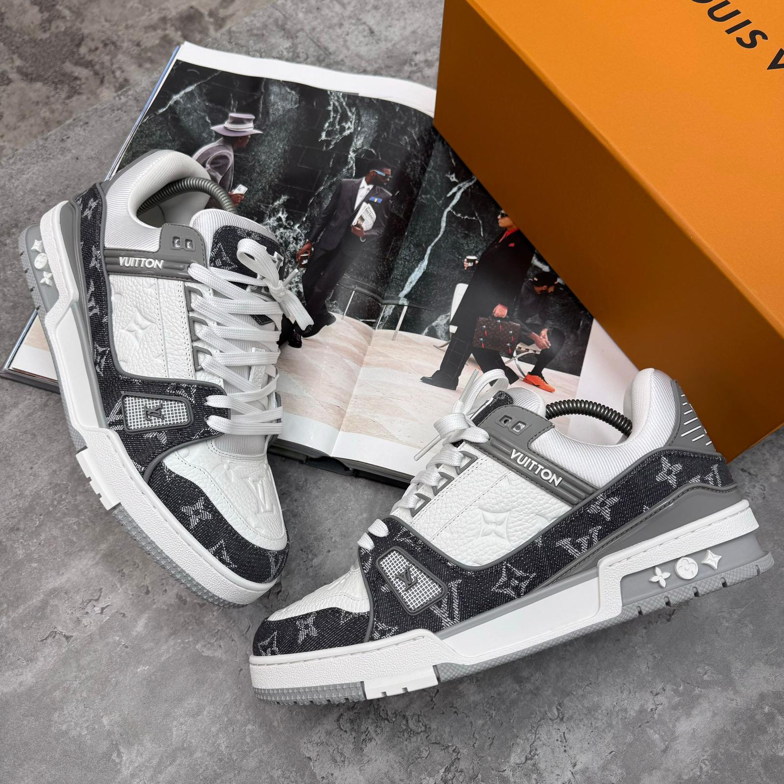 (PRE-ORDER) LVE - TRAINER - GREY