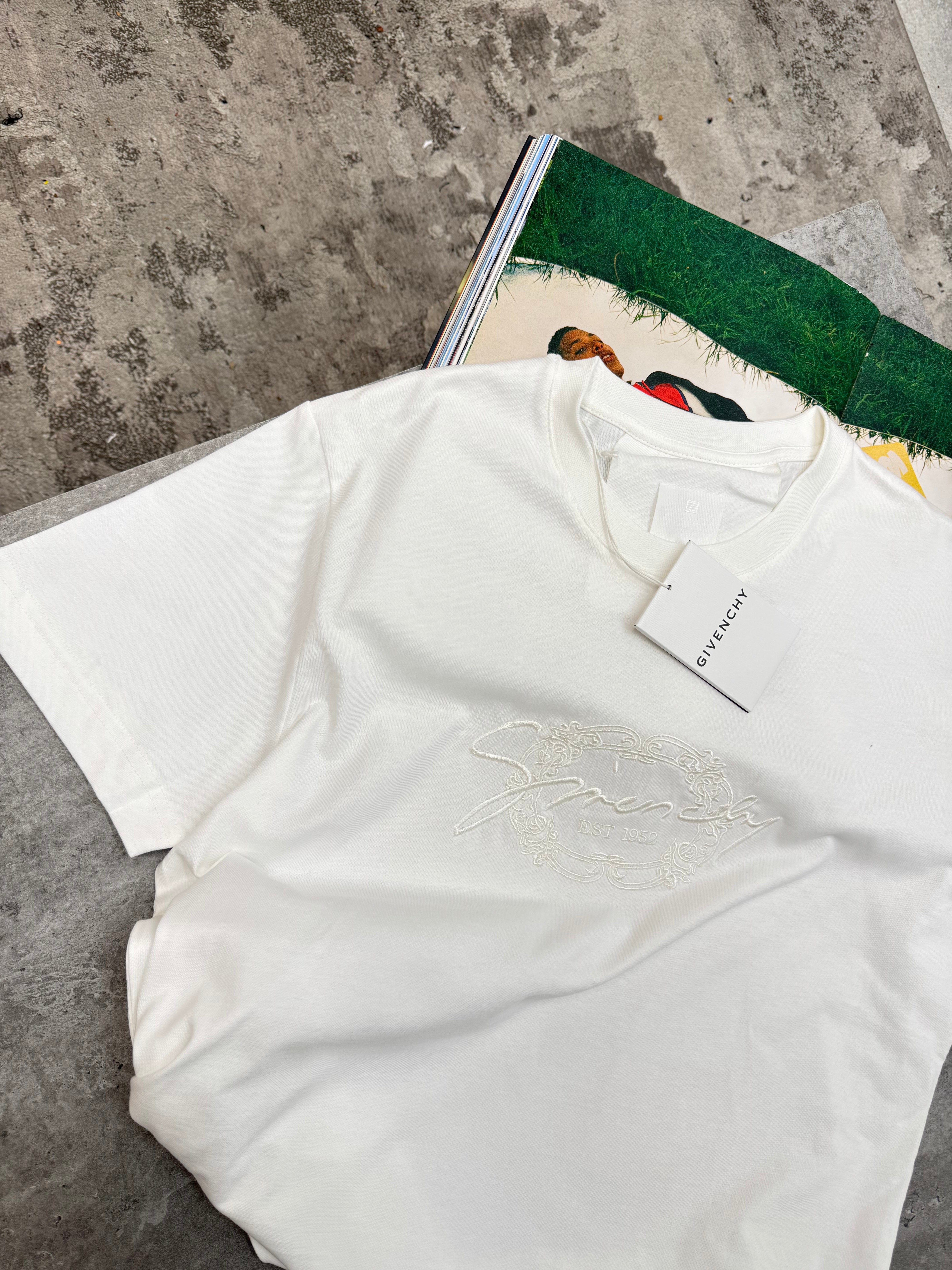 GVY - T-SHIRT - WHITE