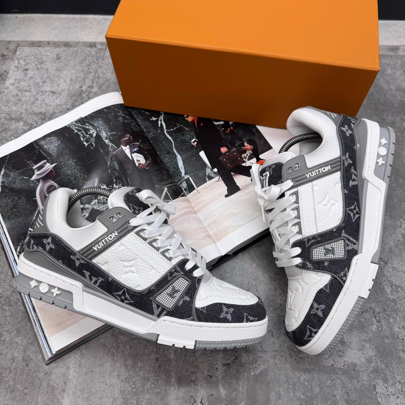 (PRE-ORDER) LVE - TRAINER - GREY