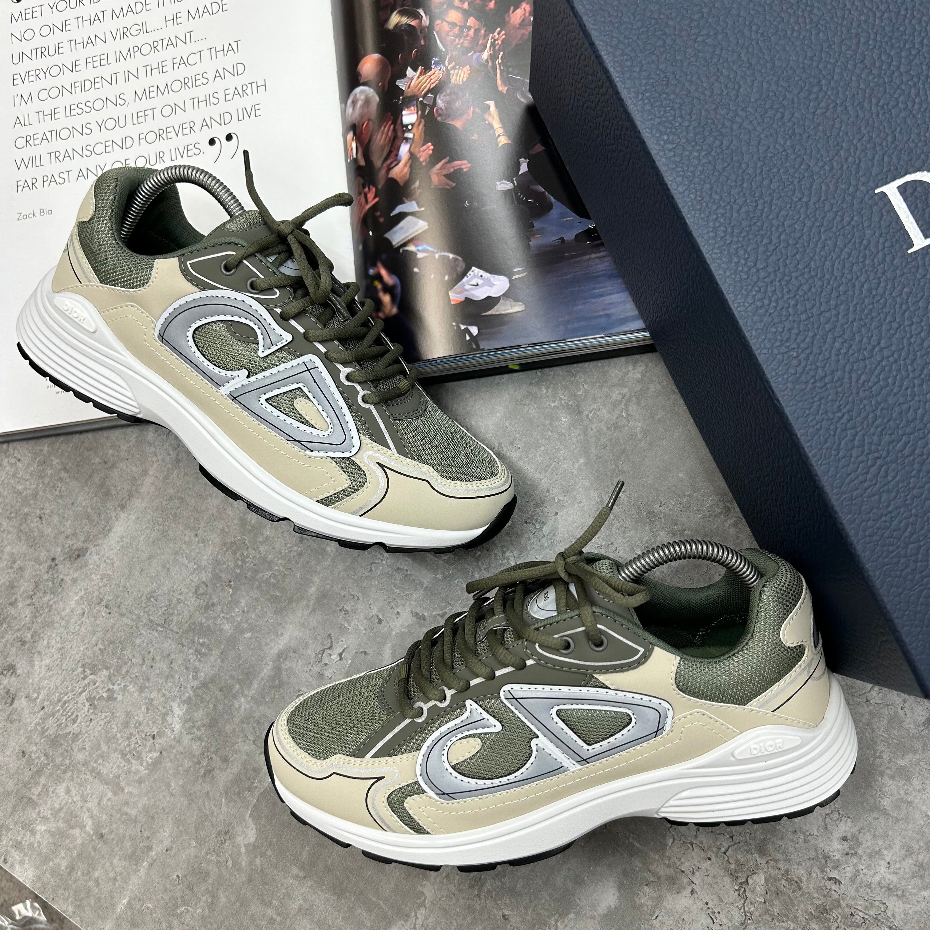 B30 - TRAINER - OLIVE