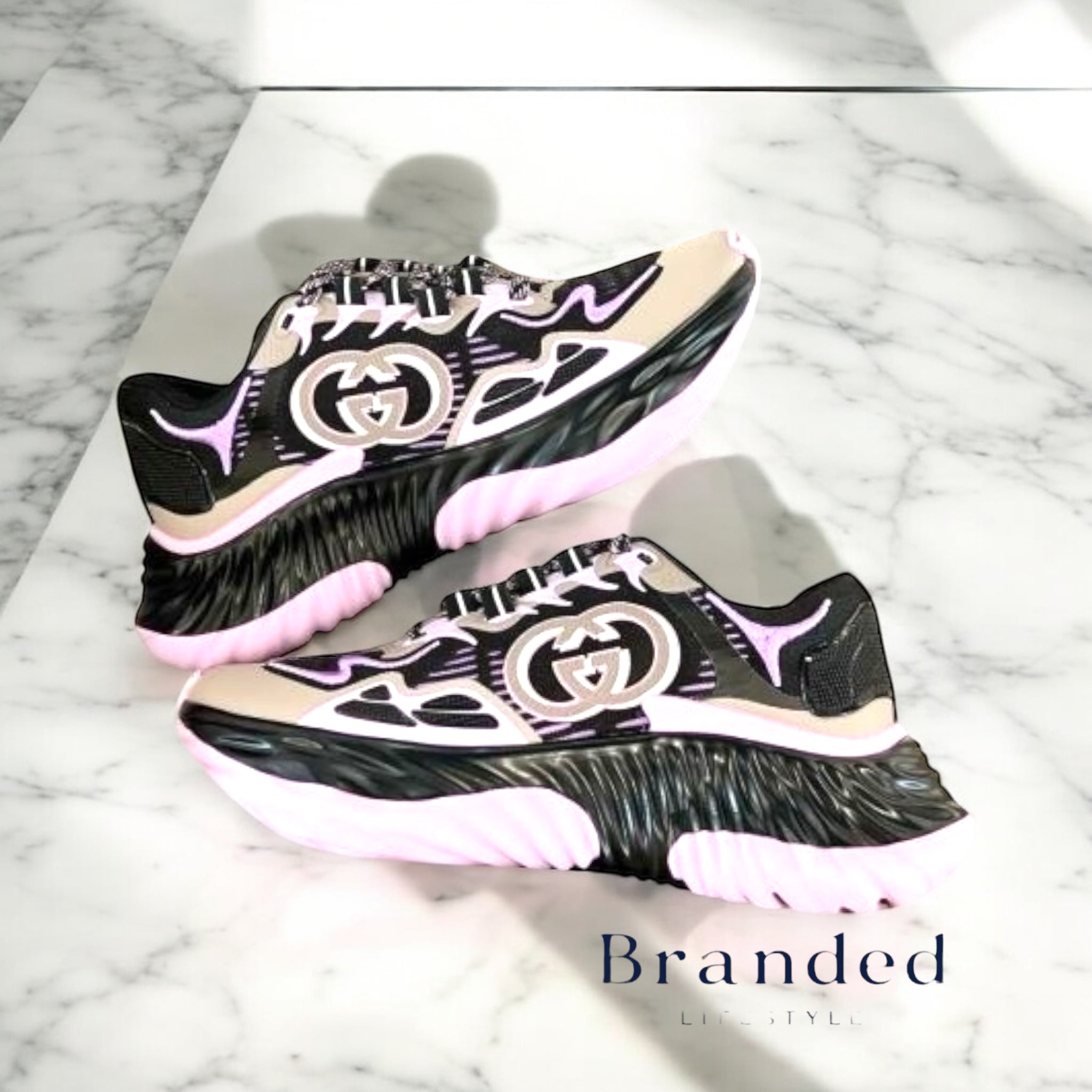 (PRE-ORDER) GCI - WOMENS TRAINERS - BLACK/PINK