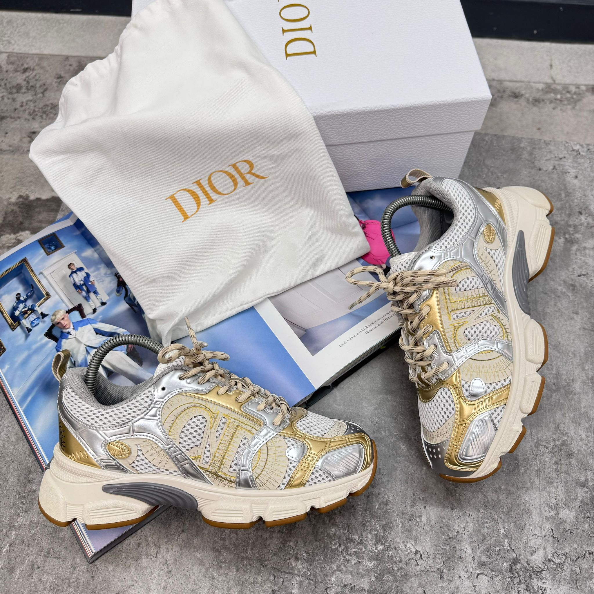 WOMENS CD CHRONO TRAINER - GOLD