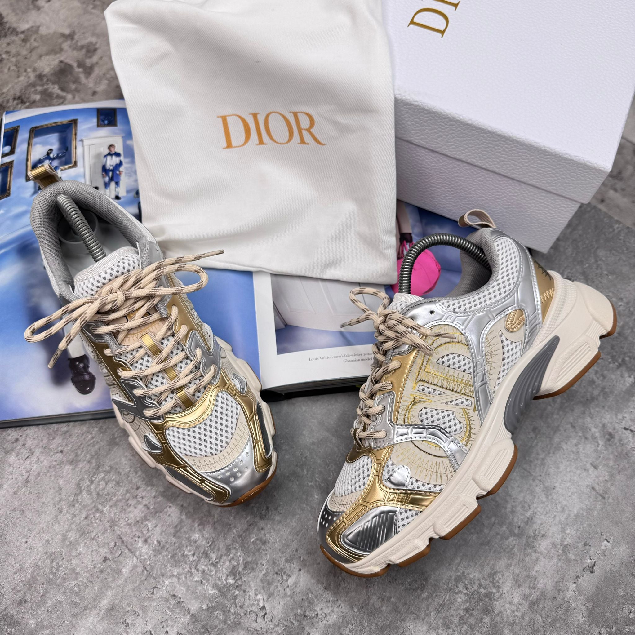 WOMENS CD CHRONO TRAINER - GOLD