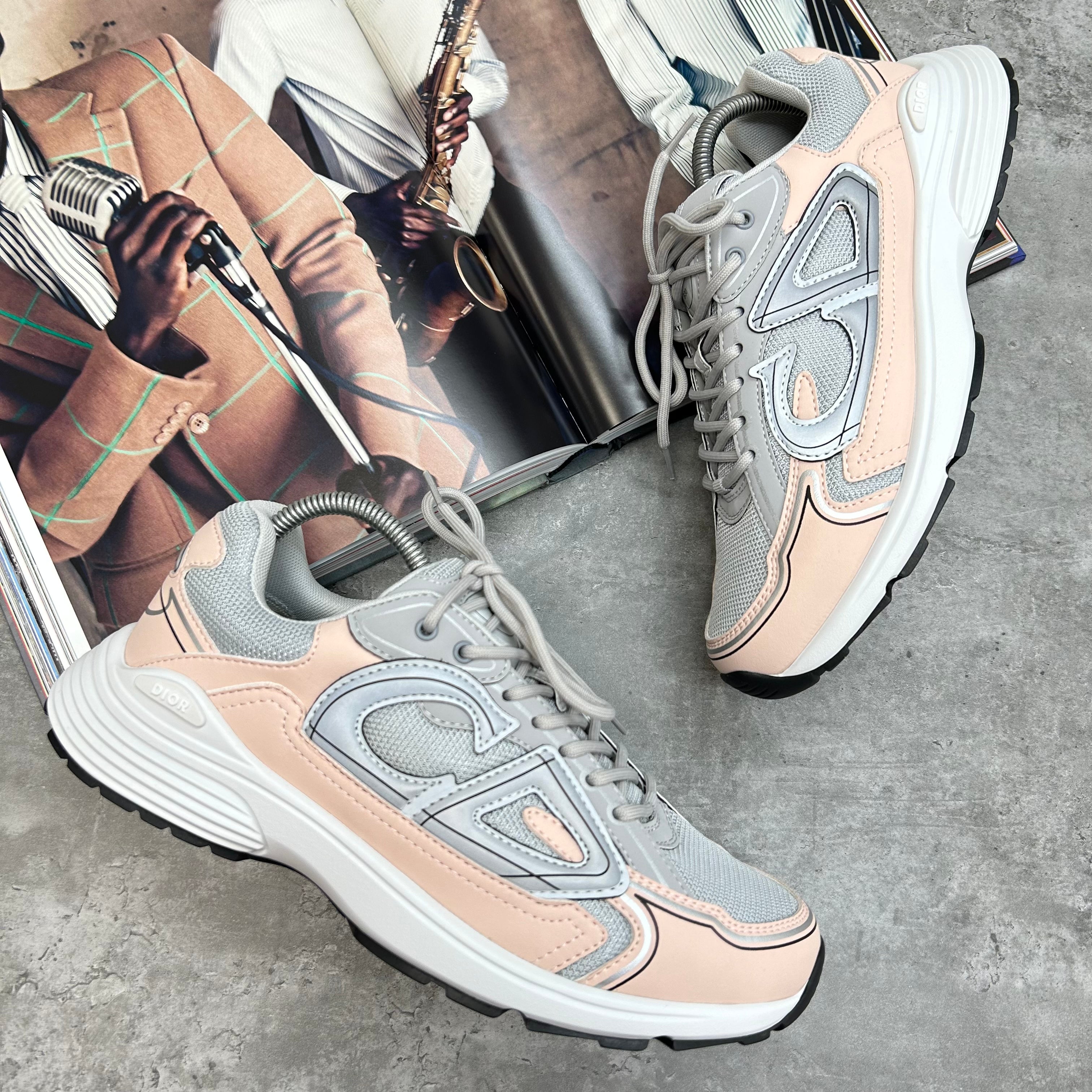 DIOR B30 WHITE/SALMON (PRE - ORDER)