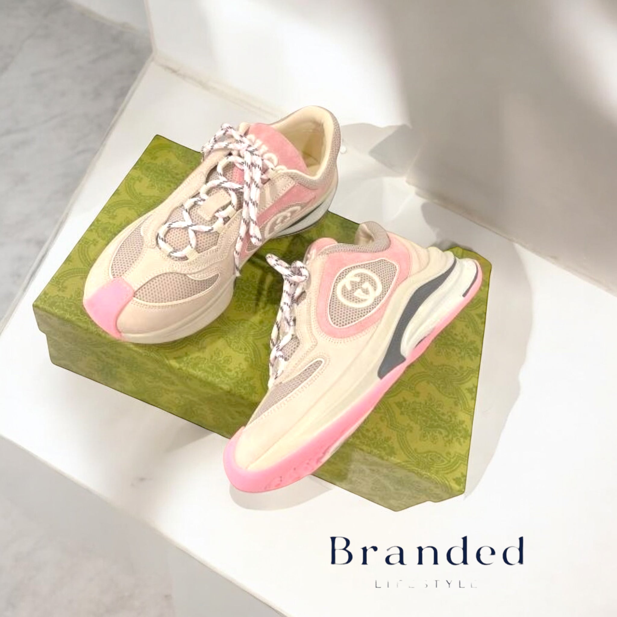 (PRE-ORDER) GCI - WOMENS RUN TRAINERS