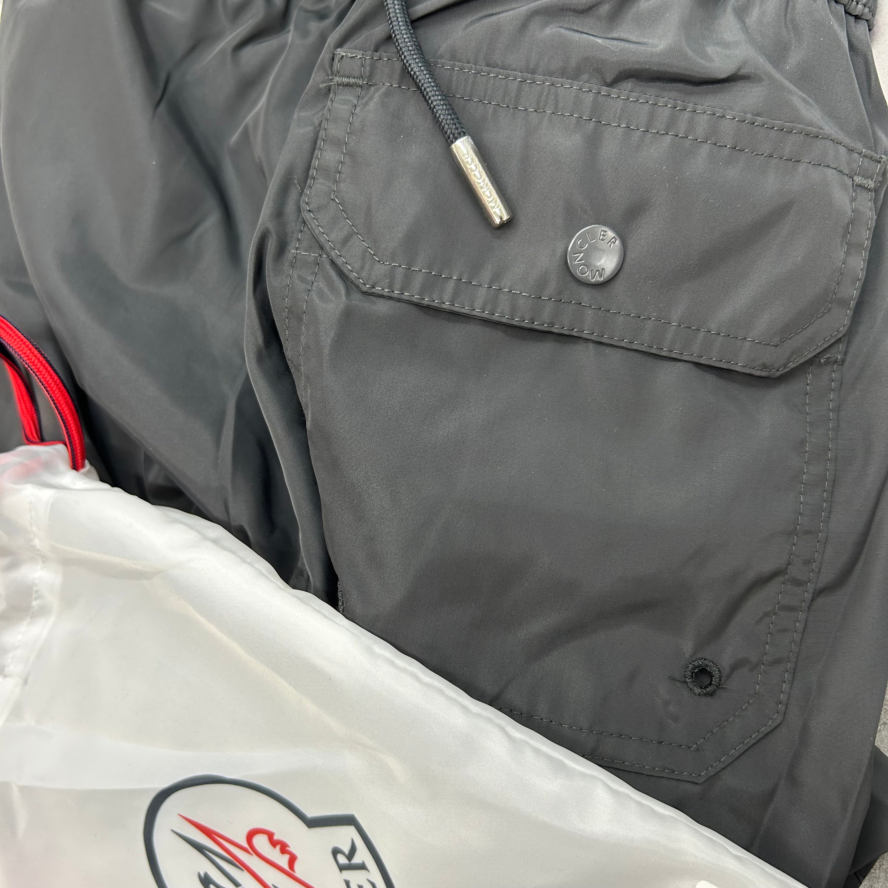 MNCLR - STRIPE BAGGED SWIMS - ANTHRACITE