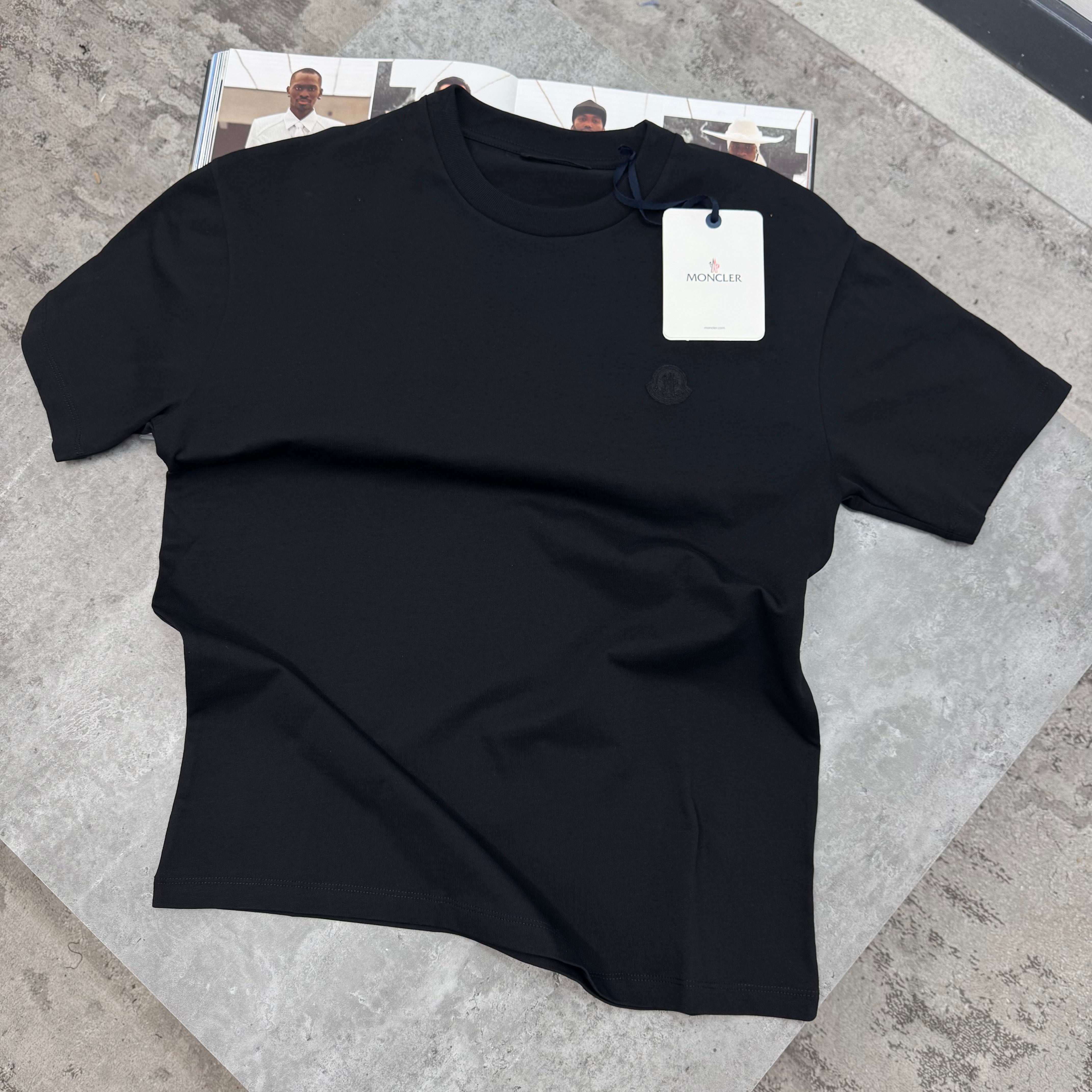 MNCLR - SPRAY T-SHIRT - BLACK