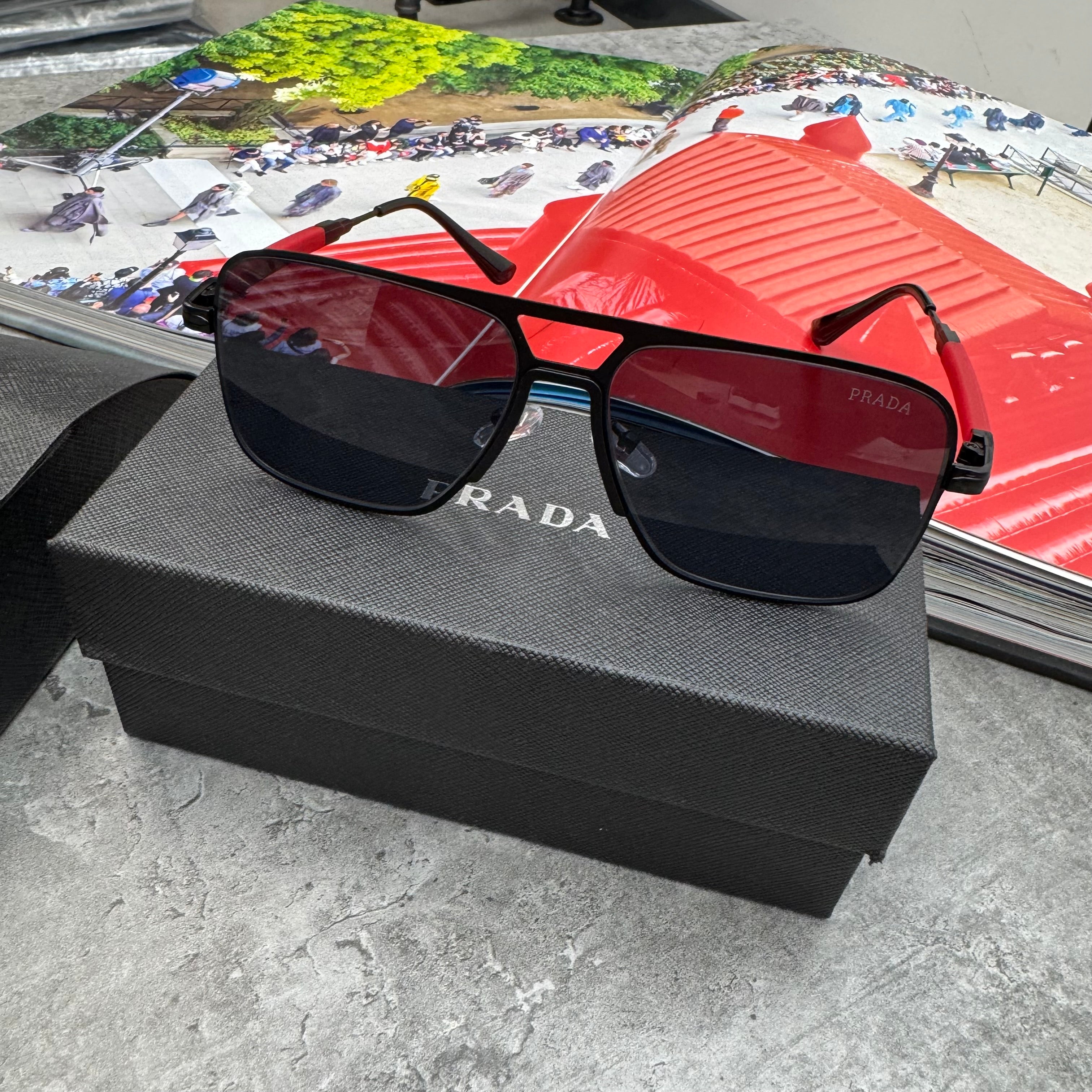 PDA - SUNGLASSES - BLACK