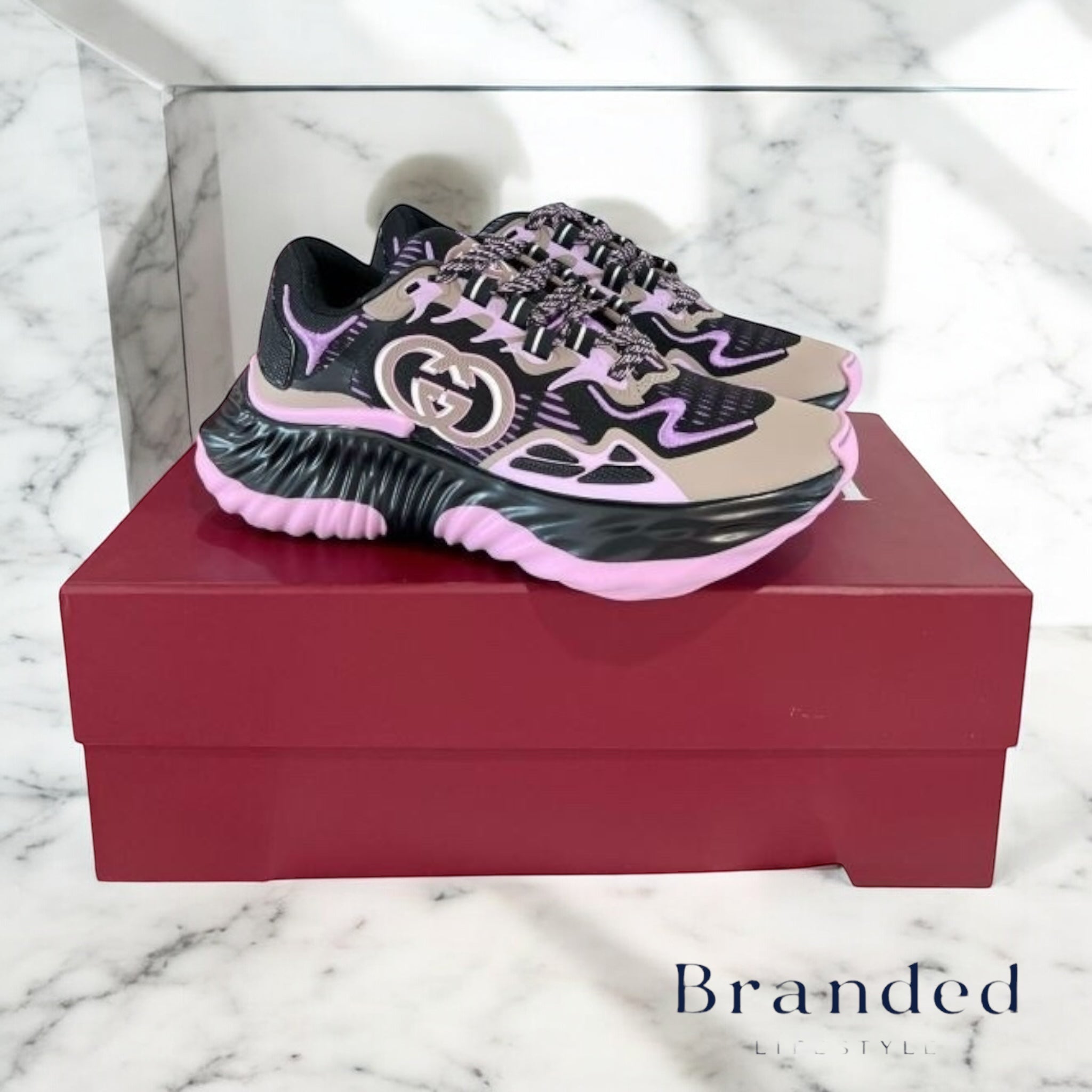 (PRE-ORDER) GCI - WOMENS TRAINERS - BLACK/PINK