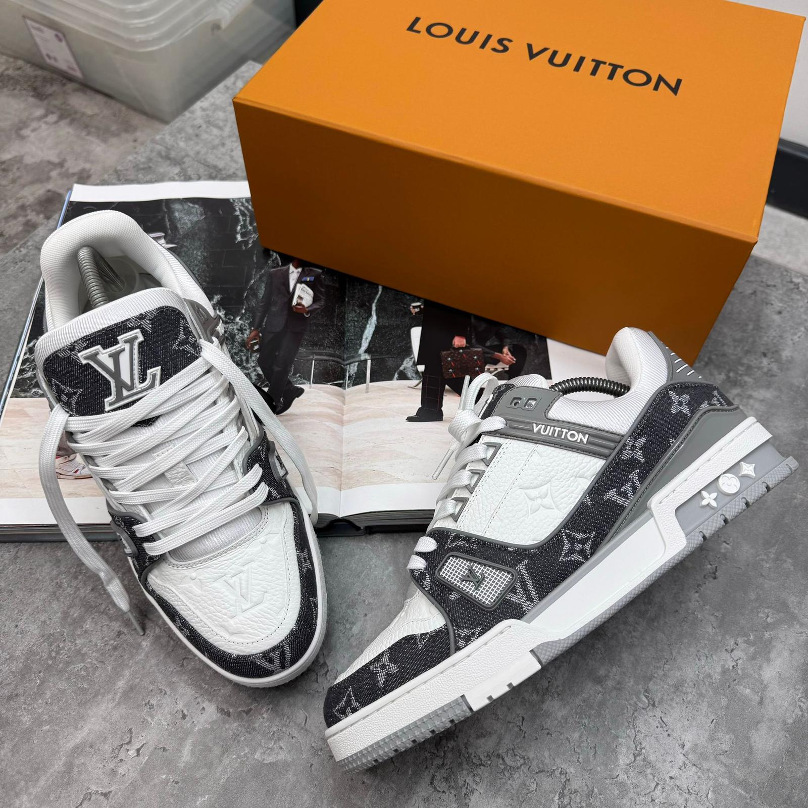 (PRE-ORDER) LVE - TRAINER - GREY