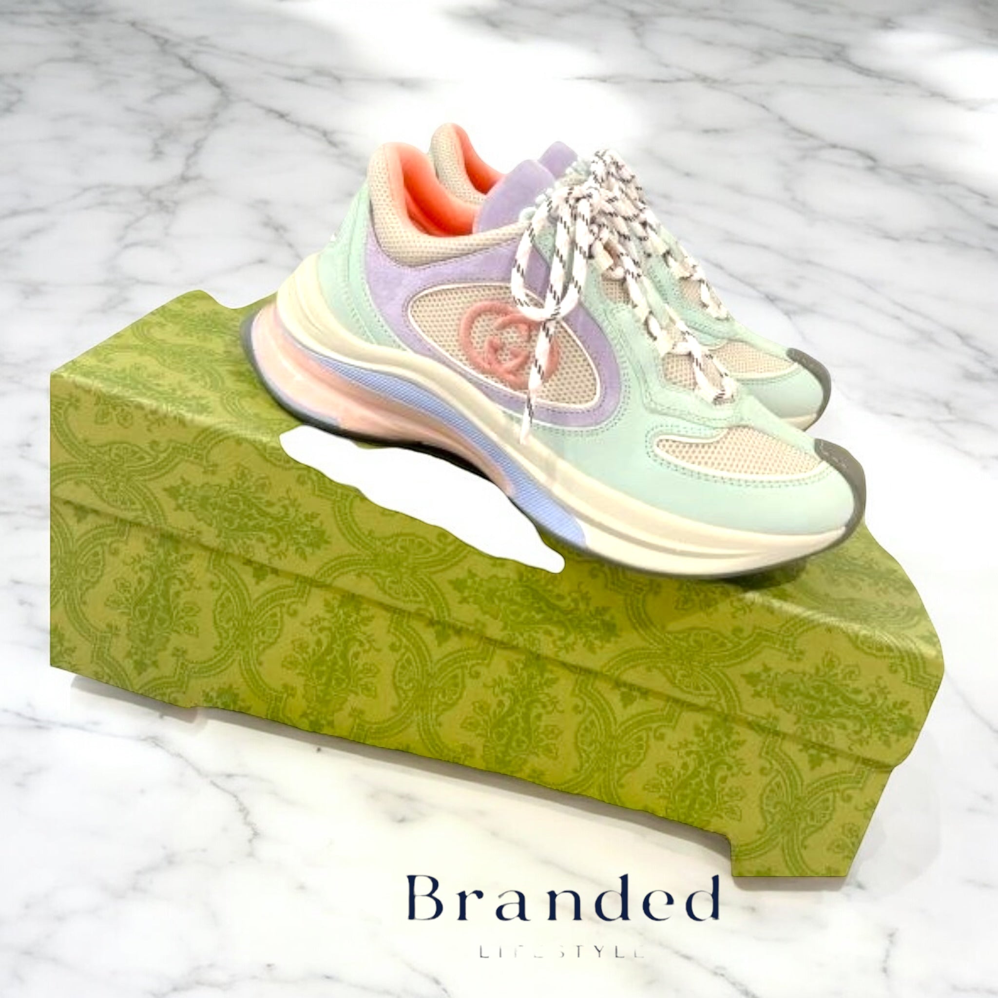 (PRE-ORDER) GCI - WOMENS RUN TRAINERS
