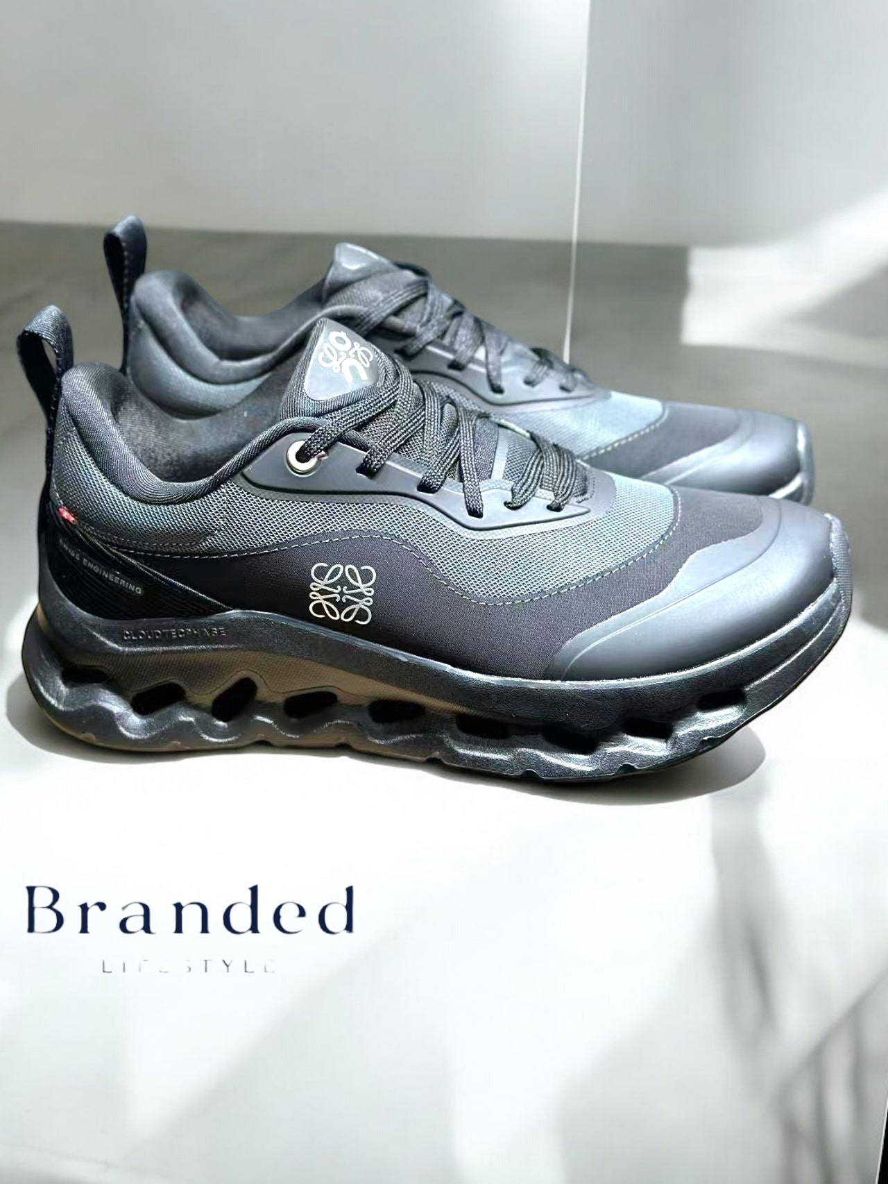 (PRE-ORDER) LWE X ON - TRAINERS - BLACK