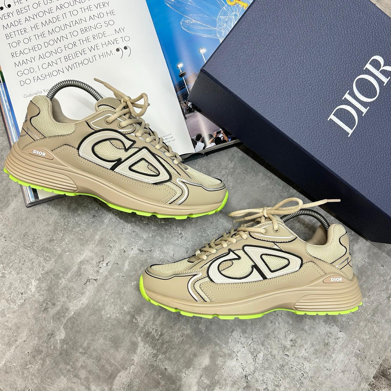 B30 - TRAINER - BEIGE/LIME (PRE-ORDER)